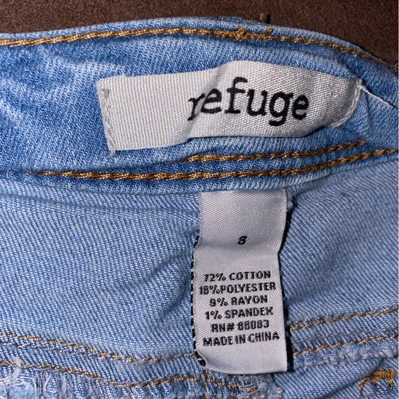 Refuge distressed shorts - Picture 3 of 3